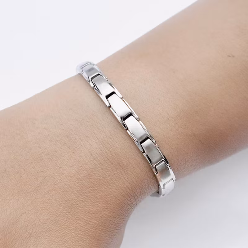 Fibula magnetarmband