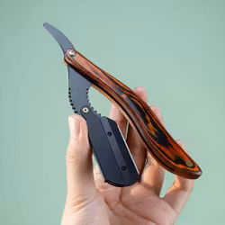 Rakkniv i trä och svart stål