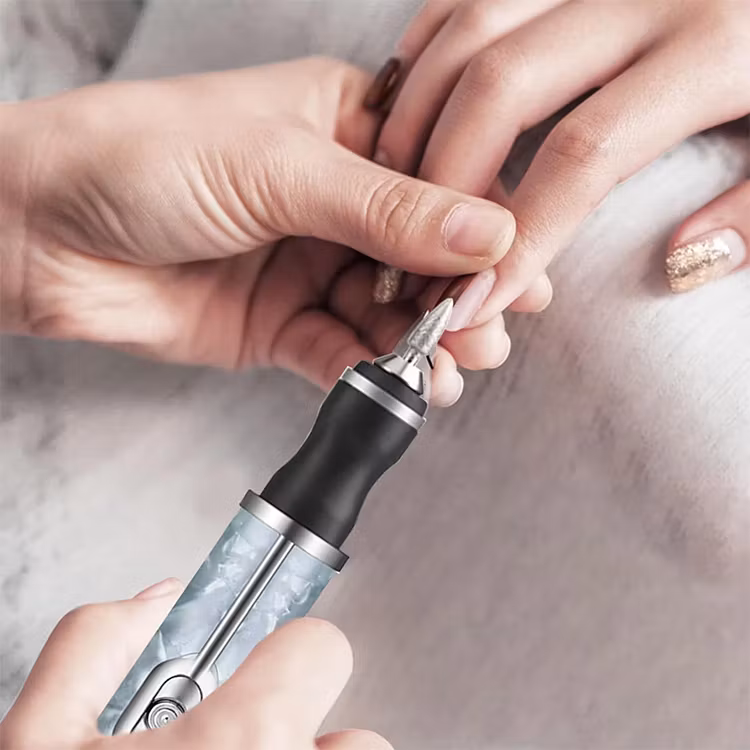 Batteridriven nagelfil