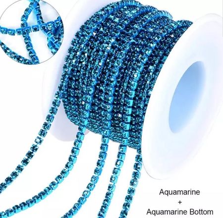 Strasskedja Aquamarine (färgad bas) SS12