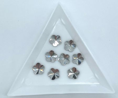 Flower. 8mm crystal clear. 25st