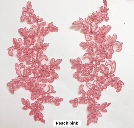 Spegelvänt par. Applikation på mesh. PEACH PINK