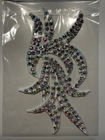 Strassad applikation. Vit med Crystal ab