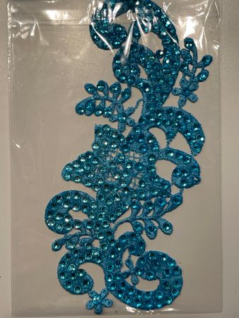 Strassad applikation. Light blue med Aquamarine