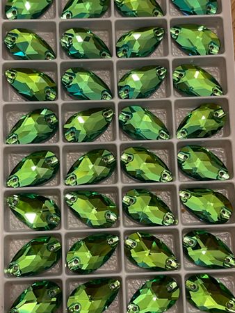 Sy-på sten droppe, premium, Peridot