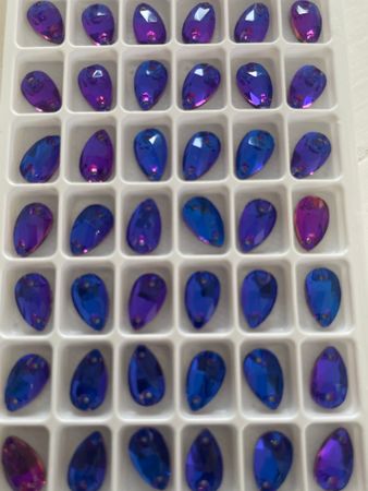 Fyndvara. Sypå sten Purple velvet hel karta 48st 7x12 mm