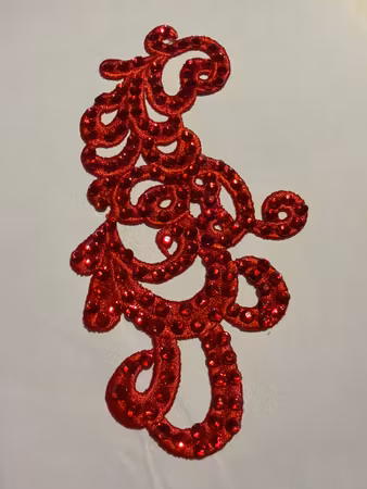 Strassad applikation enligt bild. Röd med light siam 2088