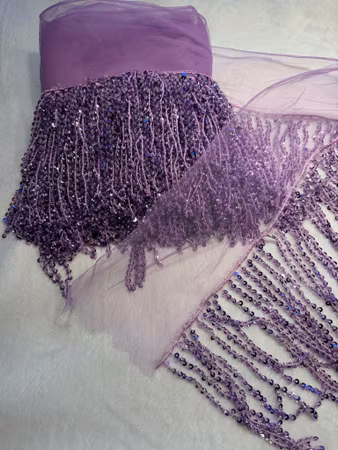 Fransband med pärlor och paljetter. Ljuslila 0,5 meter