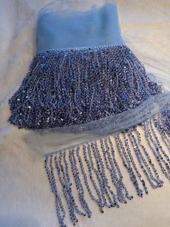 Fransband med pärlor och paljetter. Ljusblå/lila 0,5 meter