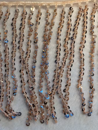 Fransband med pärlor och paljetter. Aprikos 0,5 meter