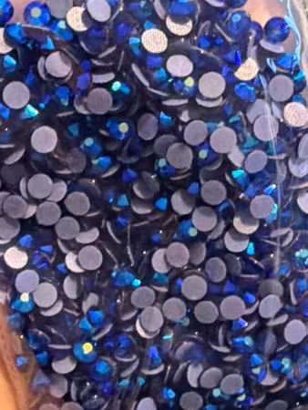 Fyndvara. Hotfix blå/grön sten ss20