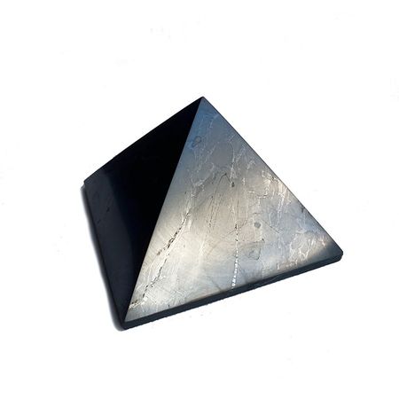 Shungit Pyramid L polerad 7cm
