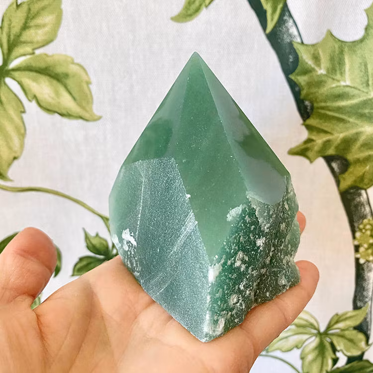 Aventurin Grön halvrå Spets AA  UTFÖRSÄLJNING