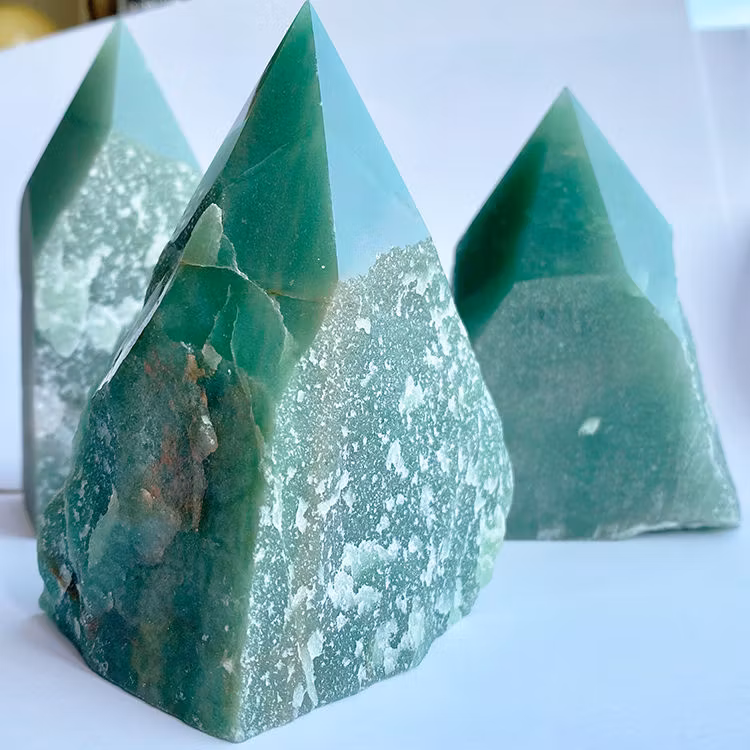 Aventurin Grön halvrå Spets AA  UTFÖRSÄLJNING