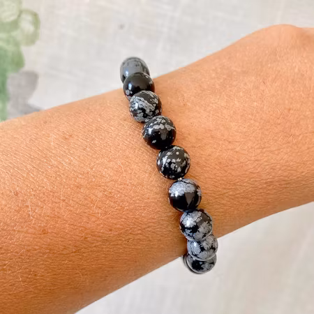 Obsidian Snöflinge 8mm pärlor Armband