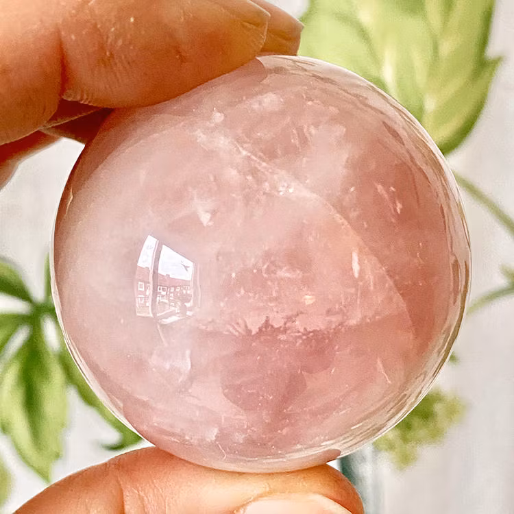 Rosenkvarts Klot Polerad 4cm inkl. Metallställ