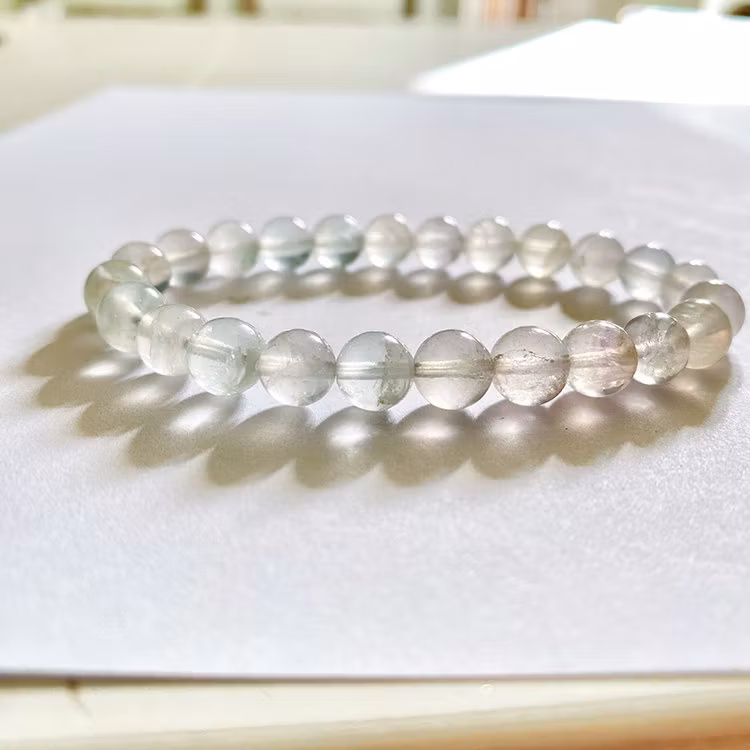 Fluorit Vit 8mm Pärlor Armband