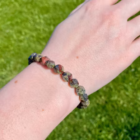 Jaspis Drakblods (Briljantslipad) 8mm Armband