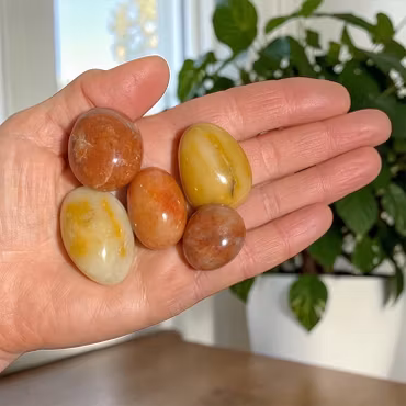 Jade Gyllene Silke Trumlad sten