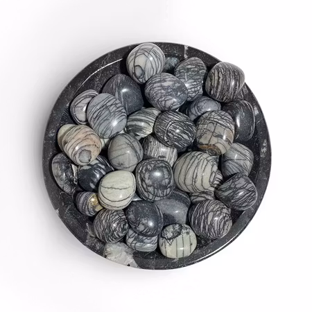 Jaspis Svart Spindelnät Trumlad sten