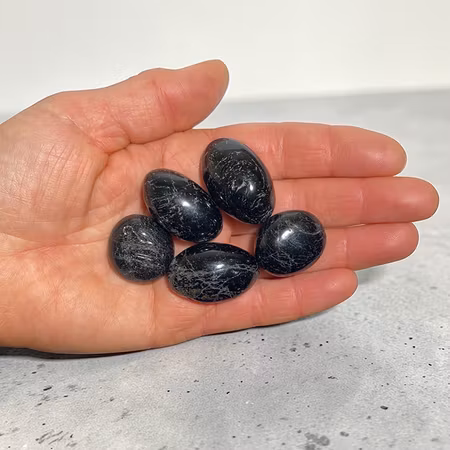 Turmalin Svart 100gr Trumlade stenar