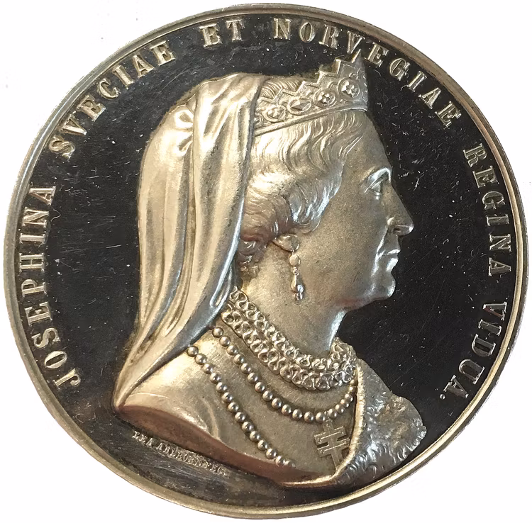 Sverige, änkedrottning Drottning Josephinas 50-årsminne, Praktfull silvermedalj av Lea Ahlborn