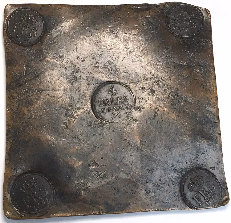 PLåtmynt 4- Daler SM 1729 - Vackert och tilltalande exemplar