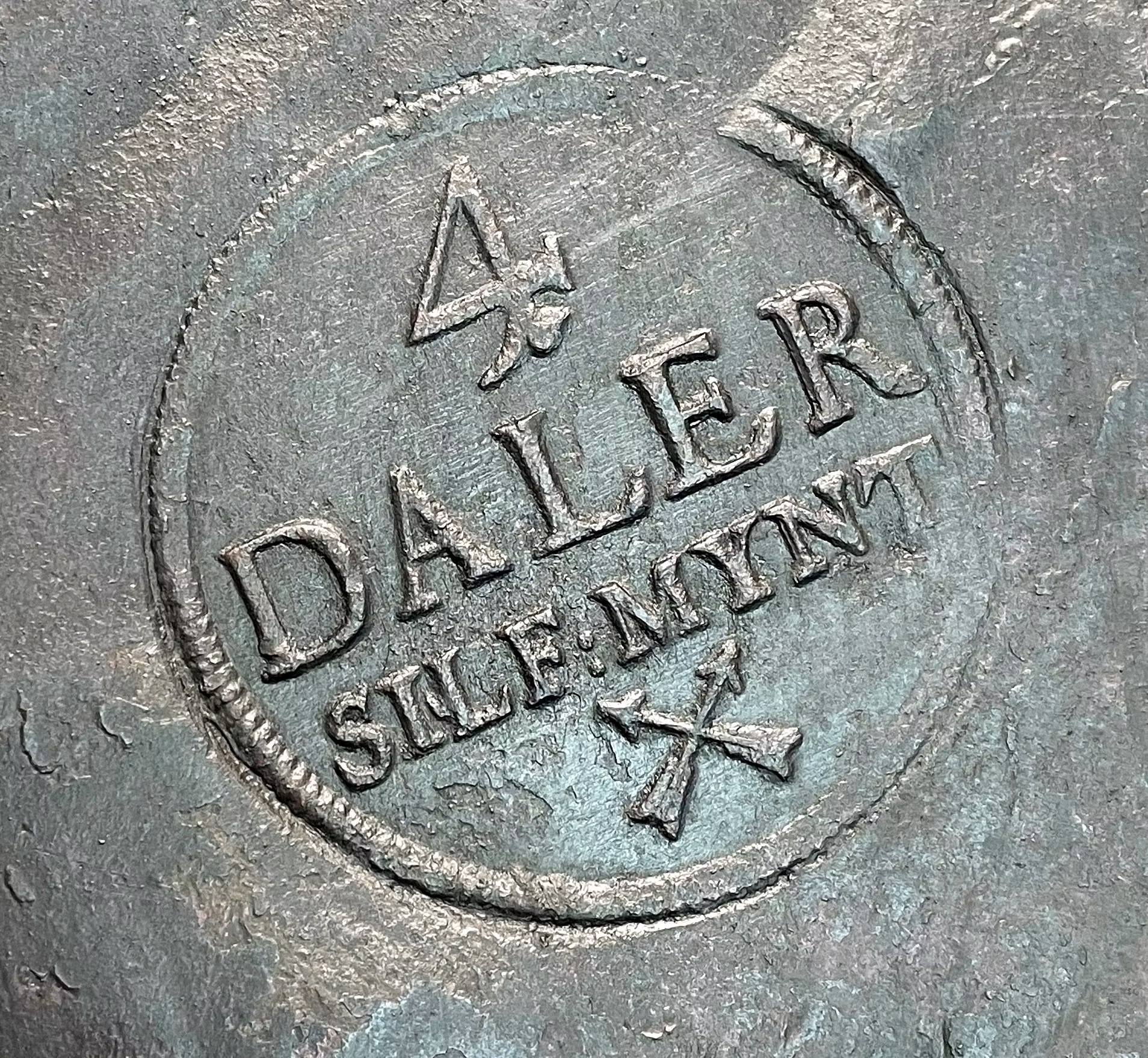 Fredrik, plåtmynt - 4 Daler SIlvermynt 1734