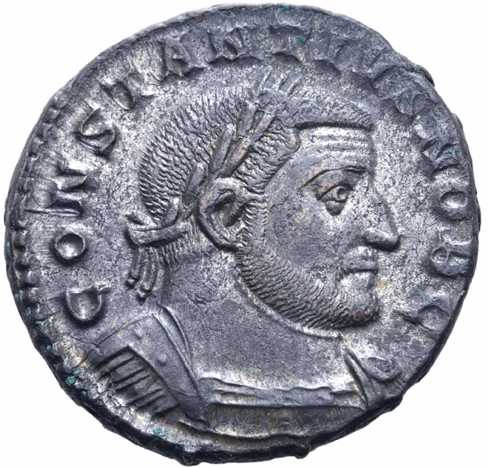 Konstantin den store som Caesar, Treveri 303-305 e.Kr. Skarp och silvrig Follis från Raucebyskatten