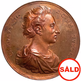 Den svenska hären, under Greve Adam Ludvig Lewenhaupts befäl, besegrar en tredubbelt starkare rysk armé vid Gemauerthoff i Kurland den 16 Juli 1705 - RR - Av Arvid Karlsteen