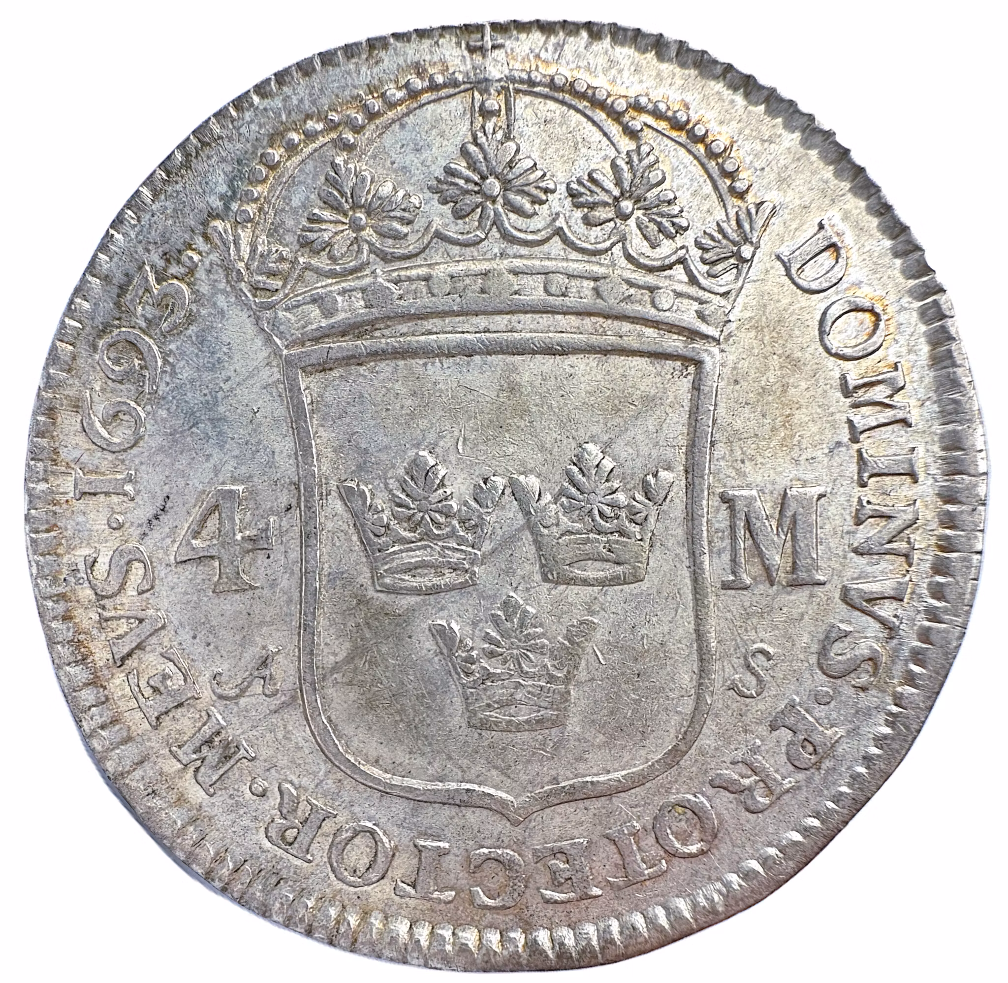 Karl XI, 4 Mark 1693 - Ett synnerligen vackert exemplar med mycket lyster