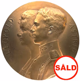 Prinsessan Astrid Bernadotte av Sverige och drottning av Belgien gift med Leopold 1926 - Pampig medalj graverad av G.Devreese