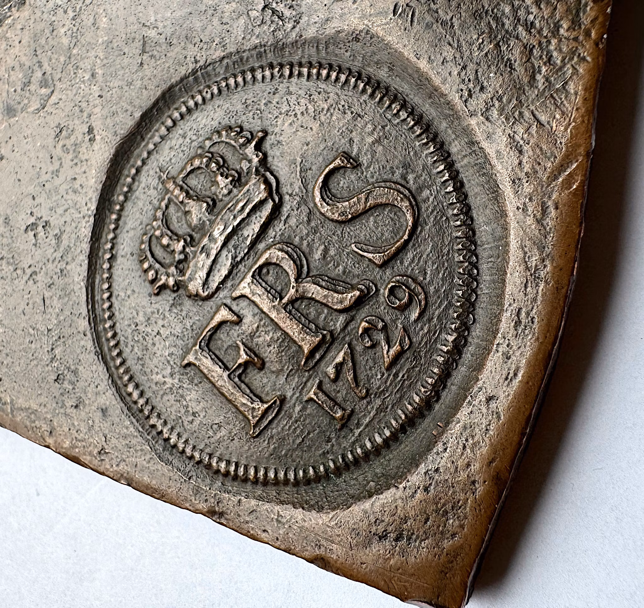 Fredrik I, Avesta, Plåtmynt - 4 Daler SM 1729 - Tilltalande exemplar med fina stämplar