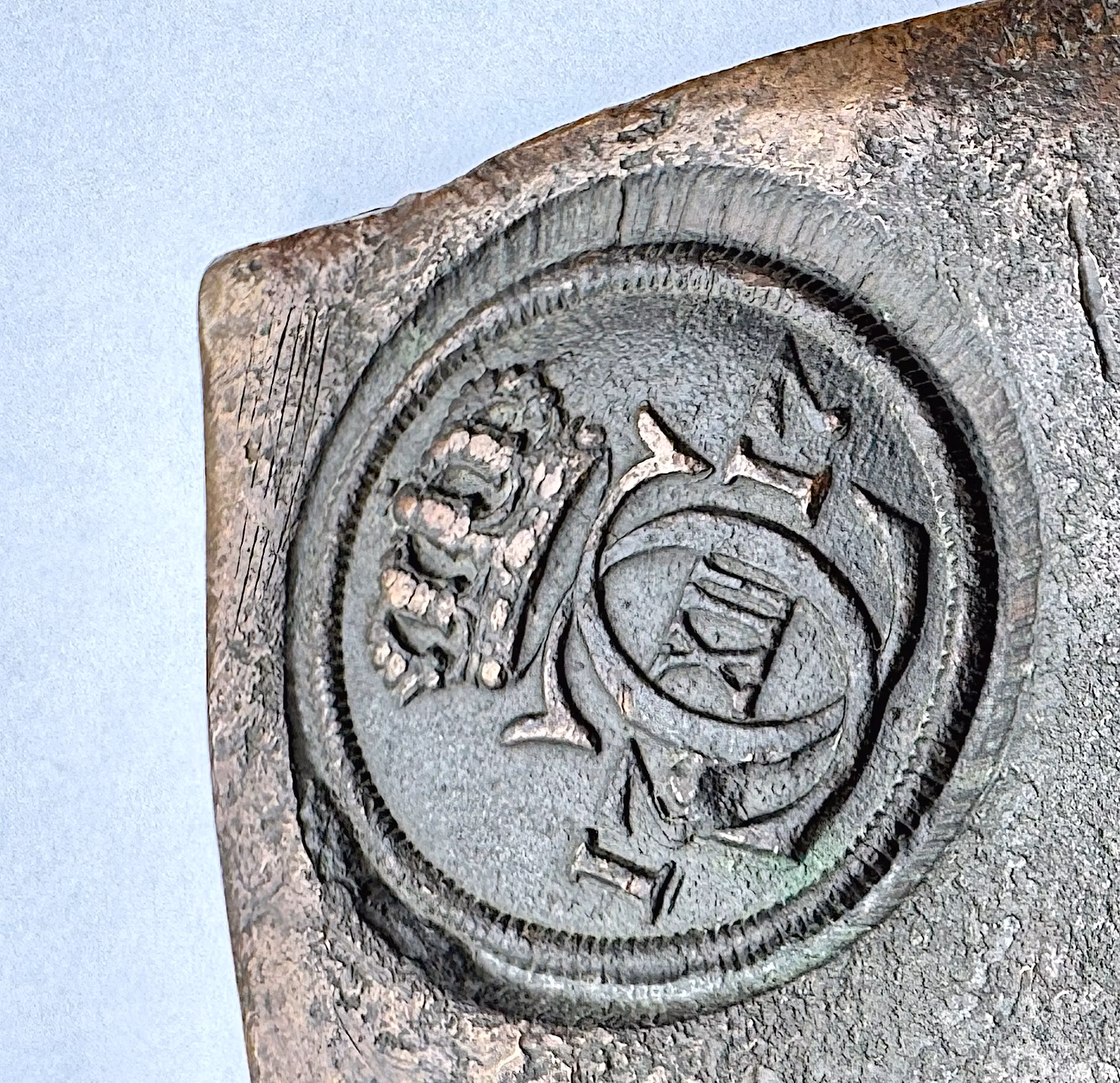 Karl XII, Avesta, Plåtmynt - 2 Daler SM 1717 - motstämplad med Götalands vapen på åtsidan - Vackert exemplar med bra stämplar