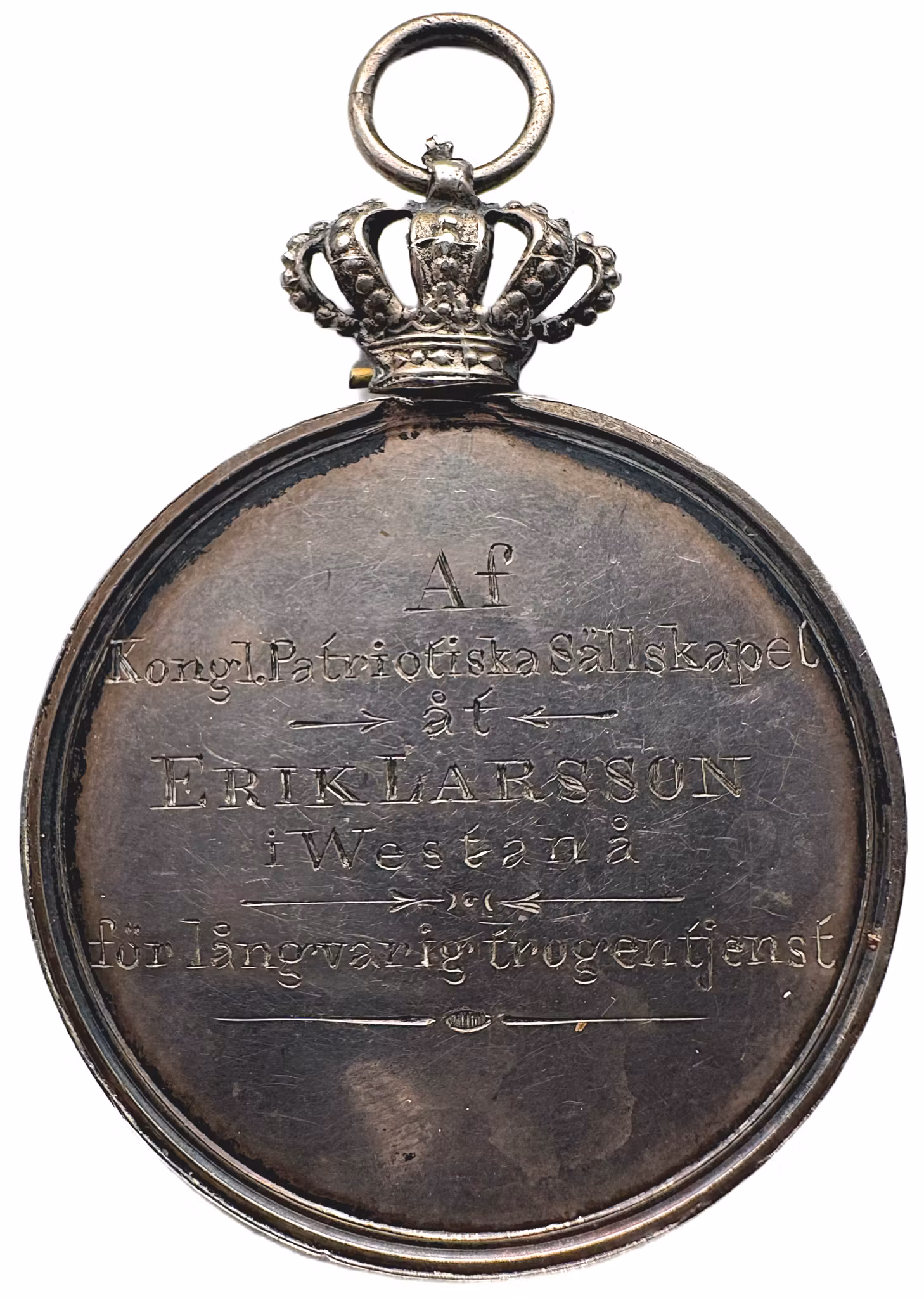 Oskar II - Kungliga Patriotiska Sällskapet modell 1872, liten krona med gångjärnsfäste, av Lea Ahlborn - tilldelad Erik Larsson 1877 - Sällsynt