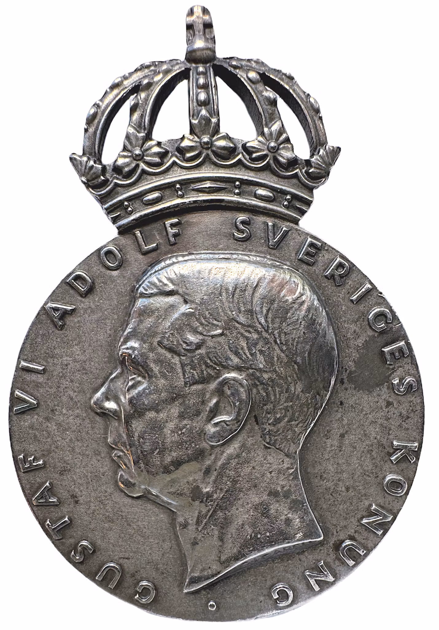Gustav VI Adolf - Förtjänstmedalj utdelad av Skytteförbundens Överstyrelse - tilldelad B. Å. L. FORSBERG 1964 - av Gösta Carell