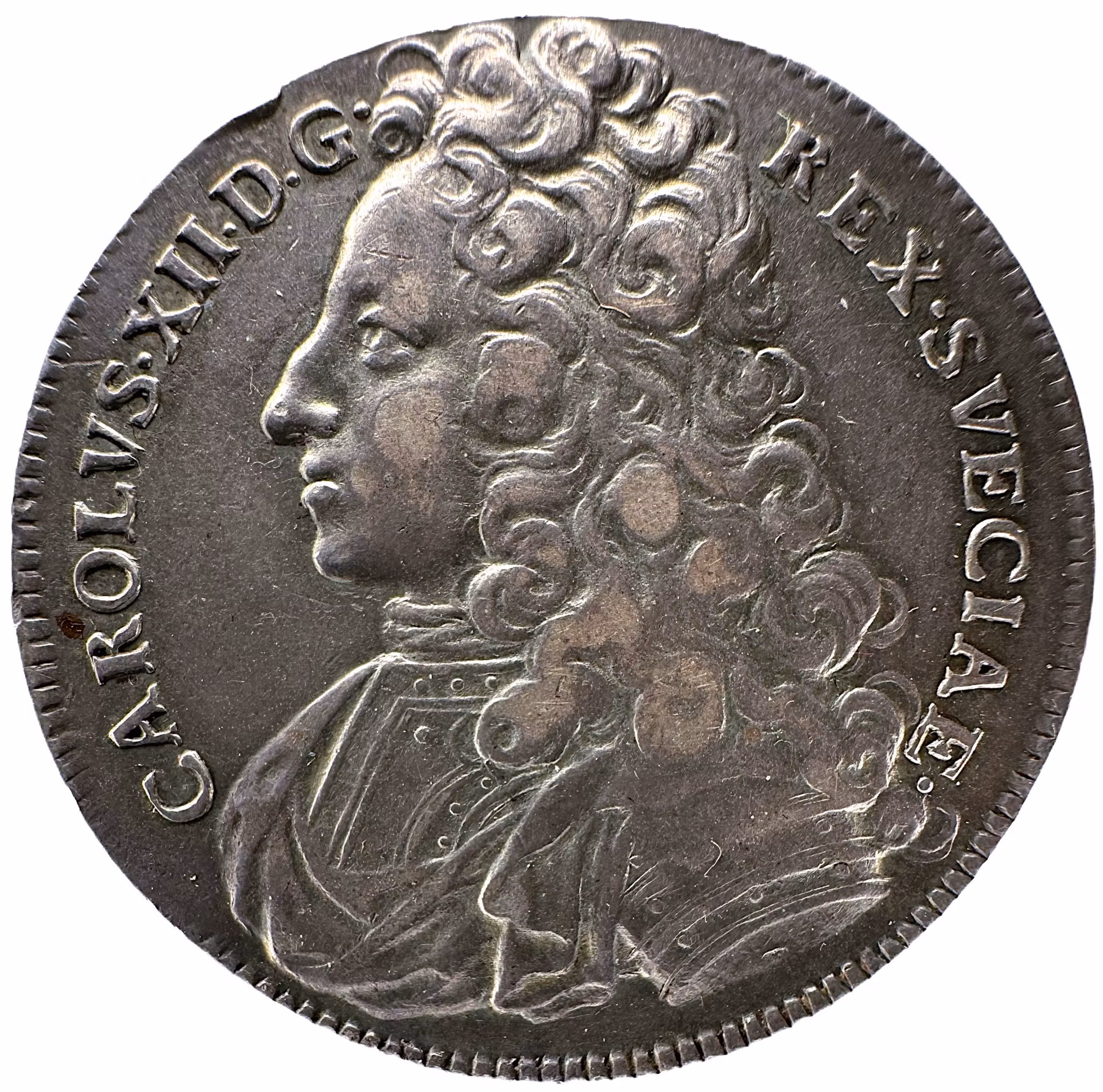 Karl XII – Riksdaler 1707 – med peruk – vackert exemplar av Karl XII:s mest attraktiva riksdalertyp