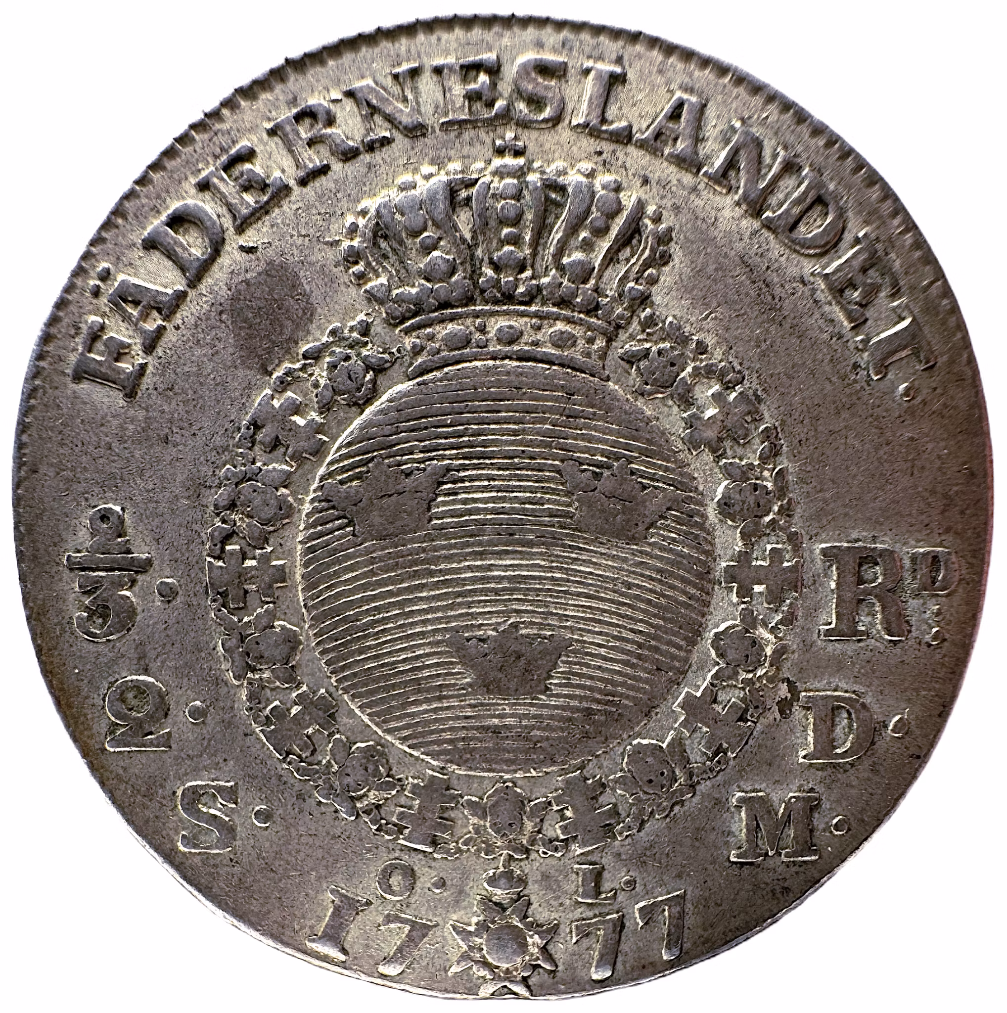 Gustav III - 2/3 Riksdaler 1777 - Tilltalande, jämt och fint exemplar utan plantsrispor eller märken