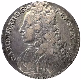 Karl XII – Riksdaler 1707 – med peruk – tilltalande exemplar av Karl XII:s mest attraktiva riksdalertyp