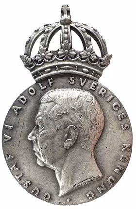 Gustav VI Adolf - Riksförbundet Sveriges Lottakårer 1957 av Gösta Imanuel Carell