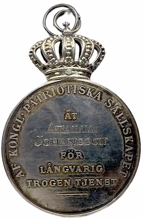 Gustav V - Kungliga Patriotiska Sällskapets belöningsmedalj utdelad till Atalia Johansson 1937