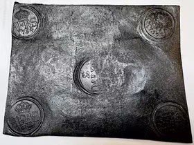 Adolf Fredrik, Avesta, 2 Daler SM 1758 med lystriga stämplar - Endast 6 exemplar i privat ägo RR