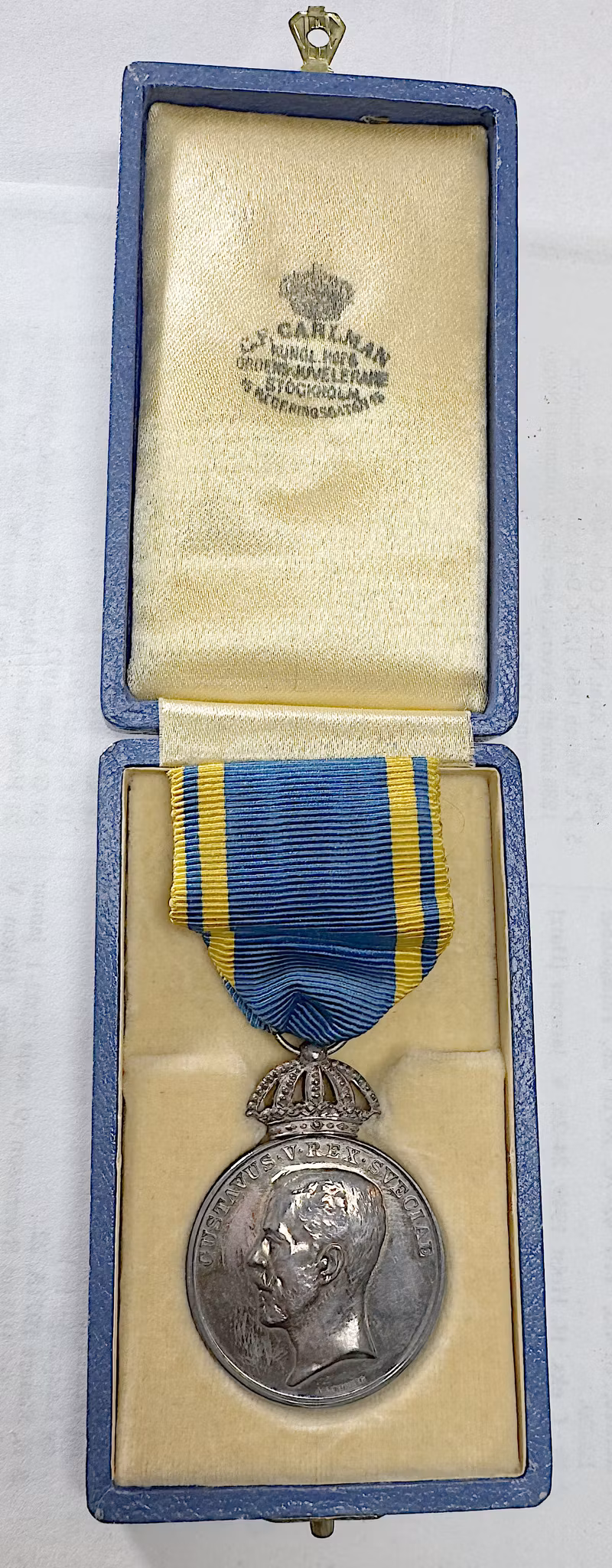 Gustav V – Nya Sverige-minnet (Delawarejubileet) 1638–1938 med ban i originaletui