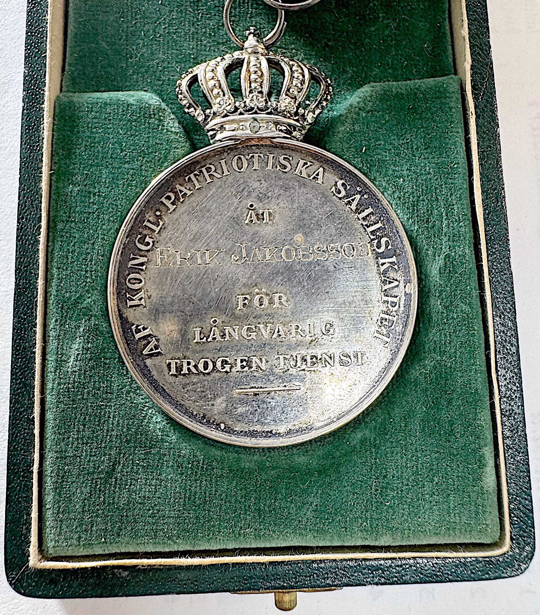 Gustav V (1907–1950) – Kungliga Patriotiska Sällskapets belöningsmedalj - Tilldelad Erik Jakobsson (1940) - Sverige i skuggan av andra världskriget 1940