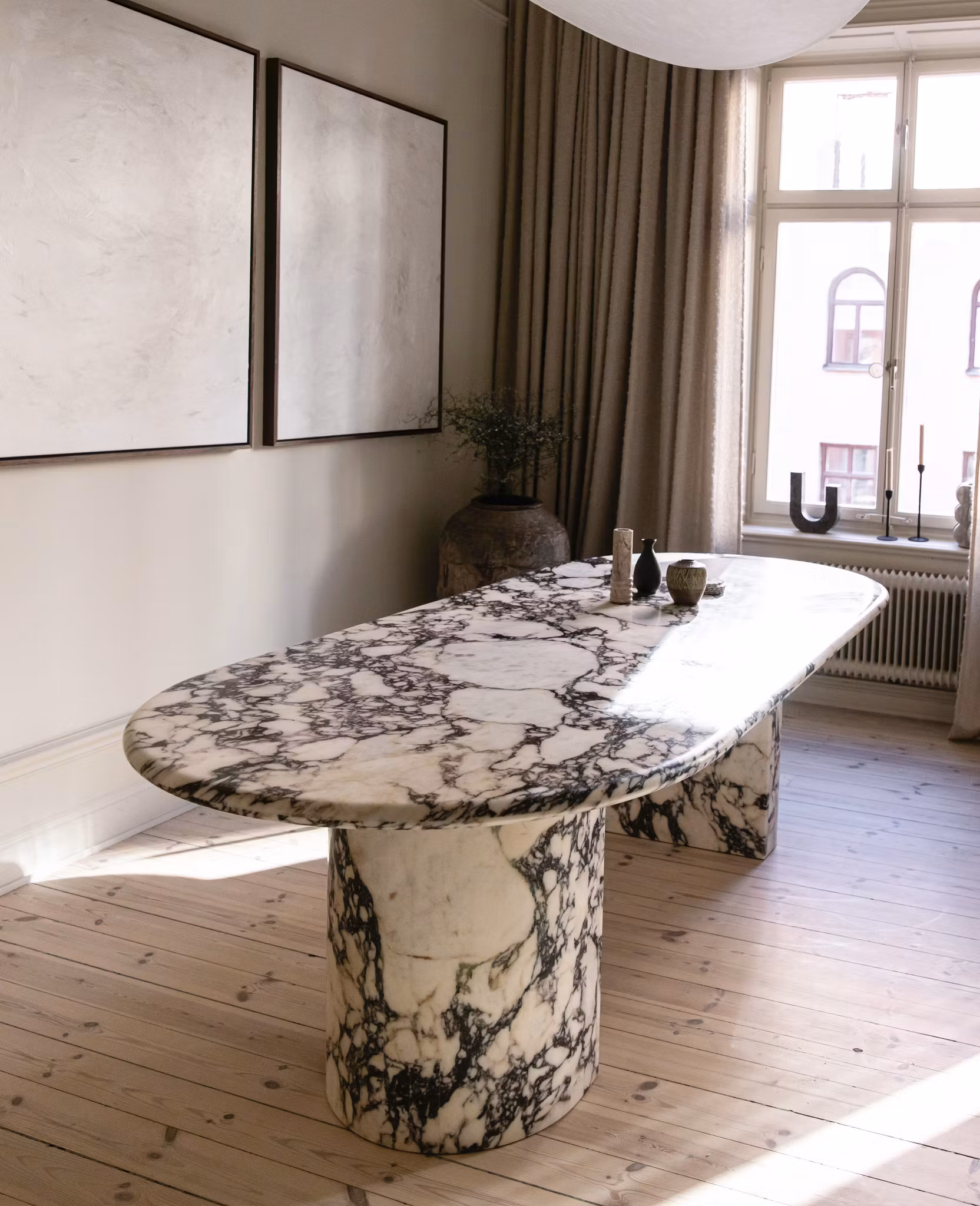 Kelly Dining Table 240cm Calacatta Viola