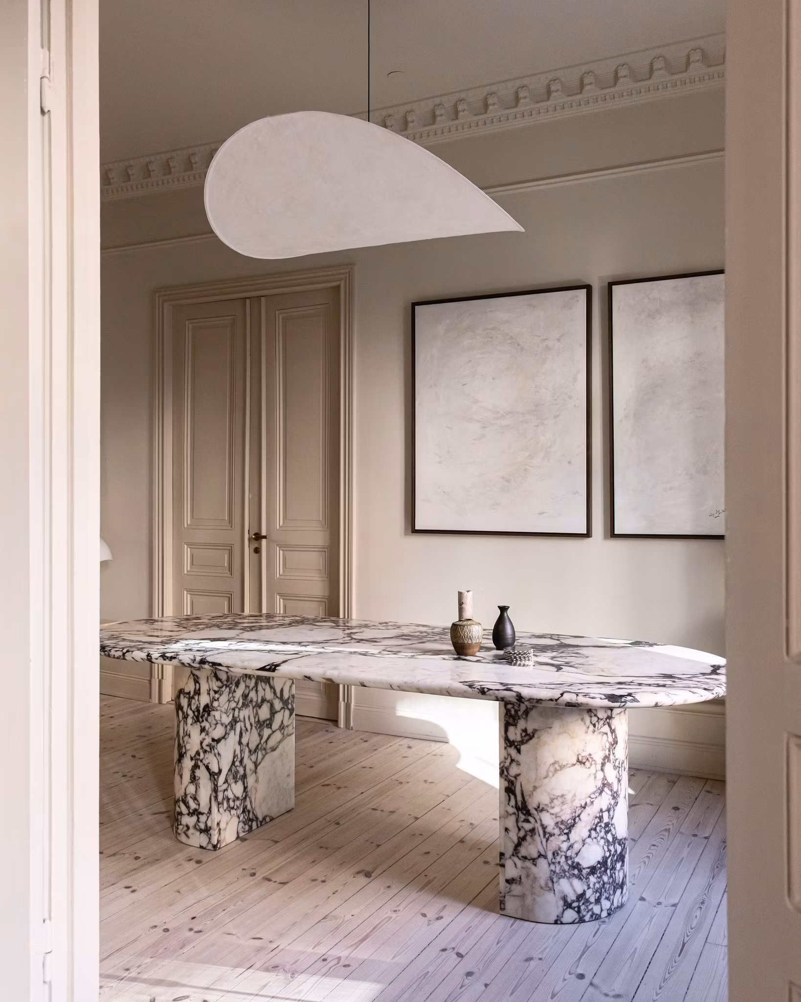 Kelly Dining Table 240cm Calacatta Viola