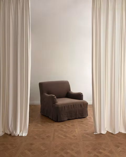 Leo Linen Armchair Walnut