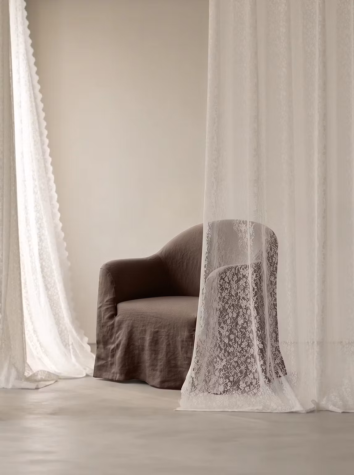 Siena Linen Armchair Walnut