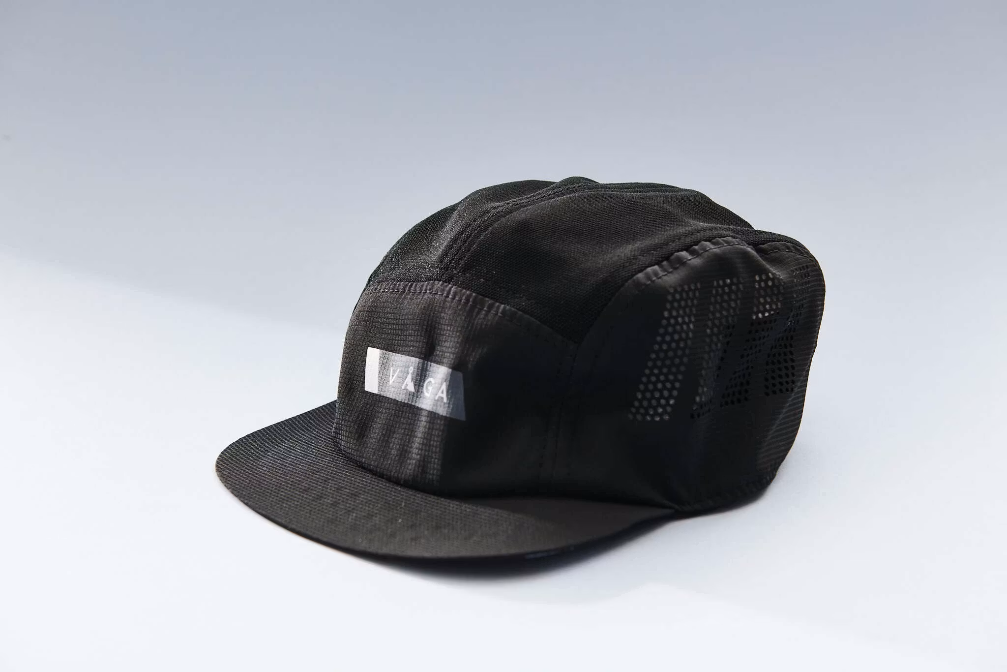 Våga Feather Racing Cap - Black/Charcoal/Mist Grey/White