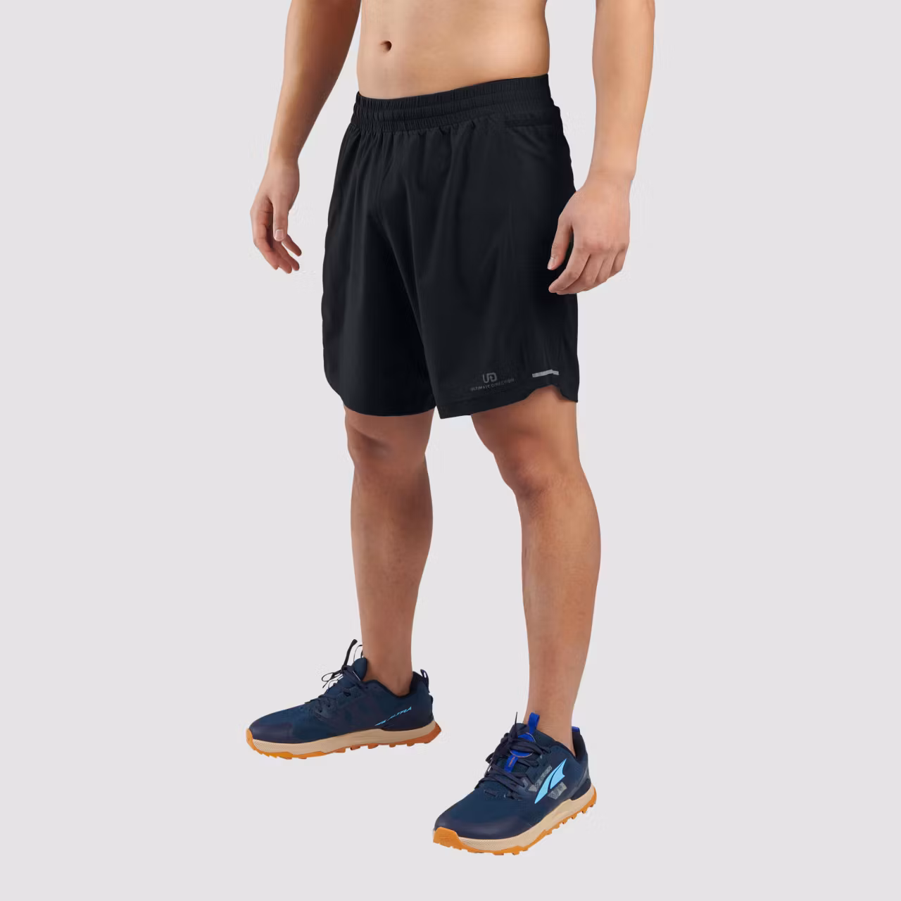 Ultimate Direction Men's Stratus Short 7"